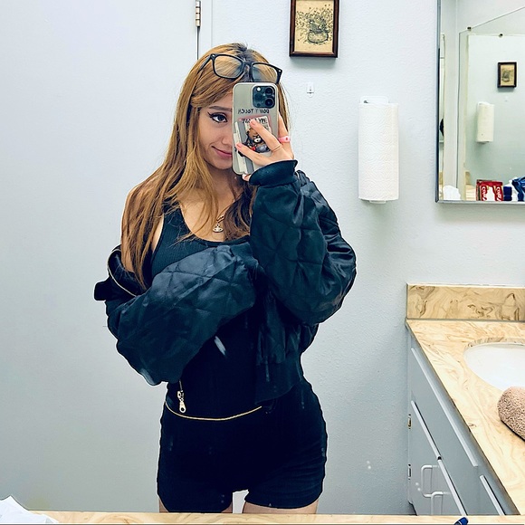 Meet your Posher, Sarah - Picture 5 of 6